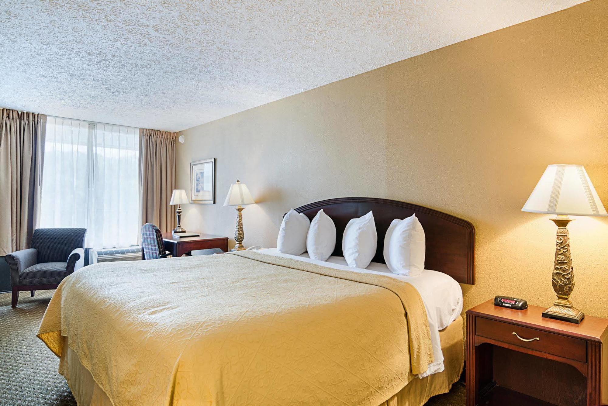 Quality Inn Lewisburg Exterior photo
