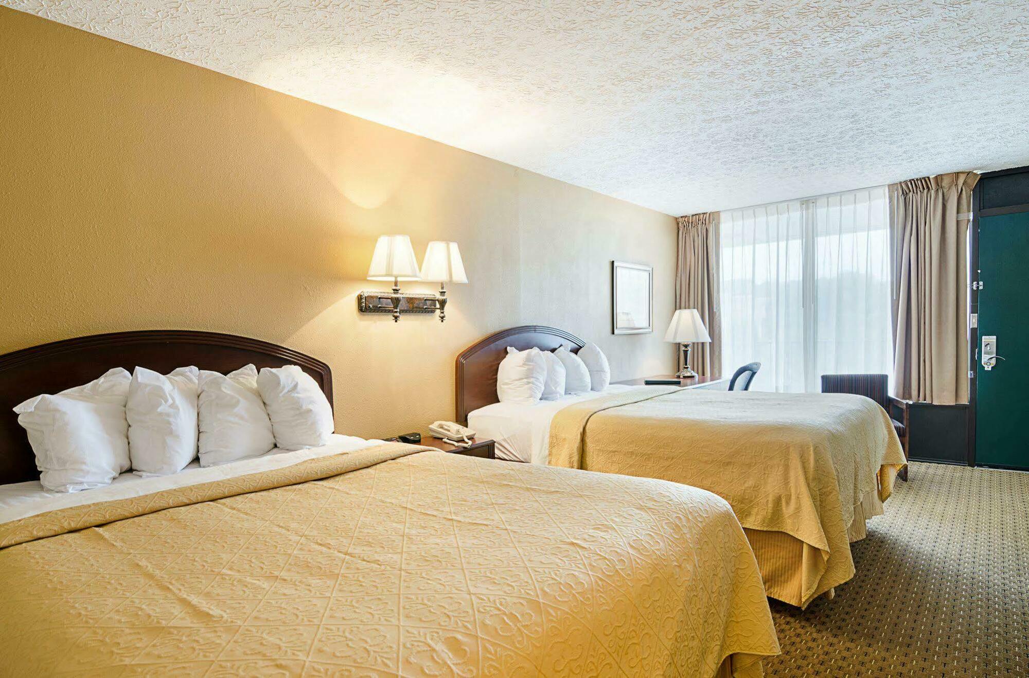 Quality Inn Lewisburg Exterior photo